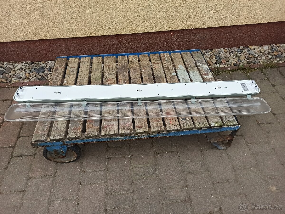 Prodám zářivkové svítidlo 2x58w - 2