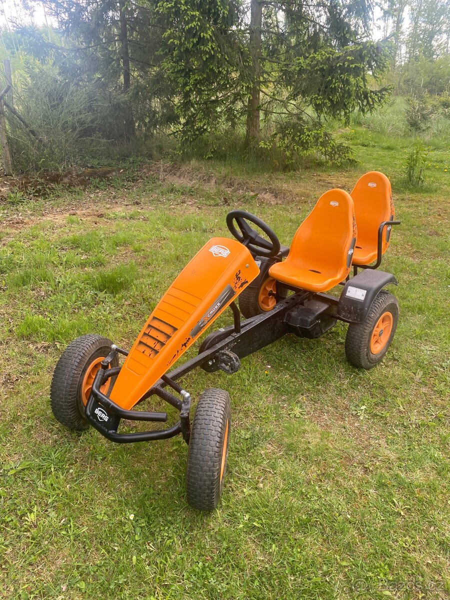 Berg motokára X cross s přívěsem