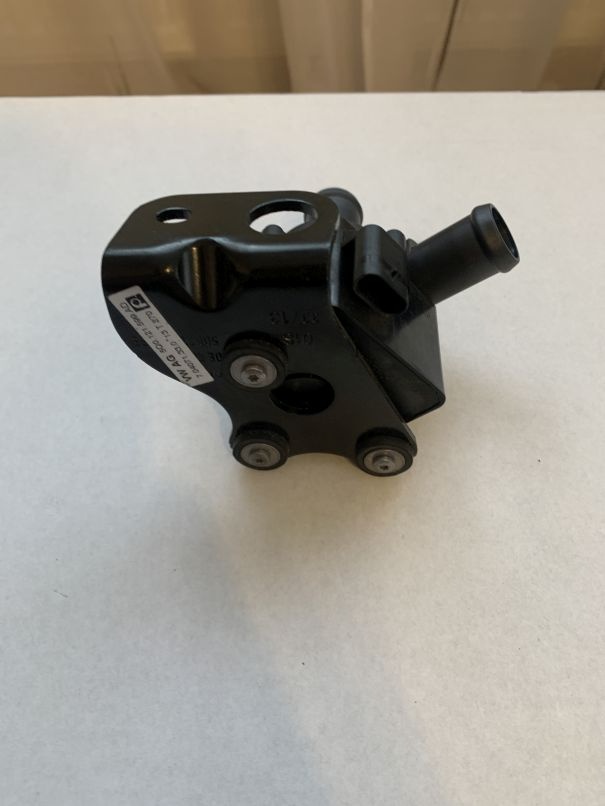 Přídavné vodní čerpadlo Škoda, Audi, Seat, VW-nové - 2