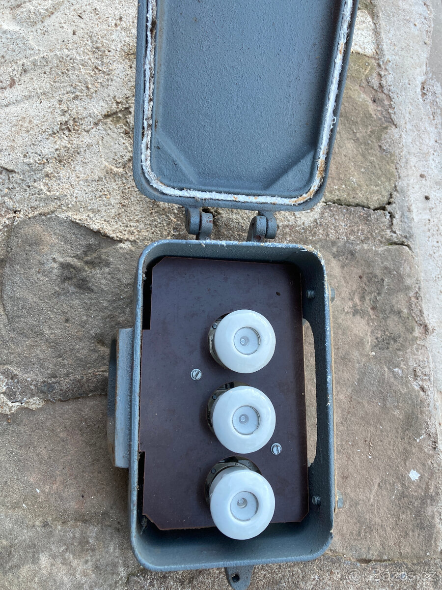 pojistková skřín fejfarka - 2