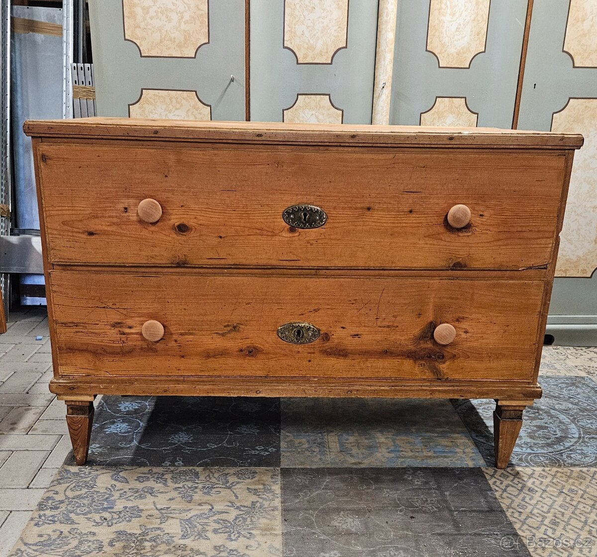 Starožitná komoda - 2