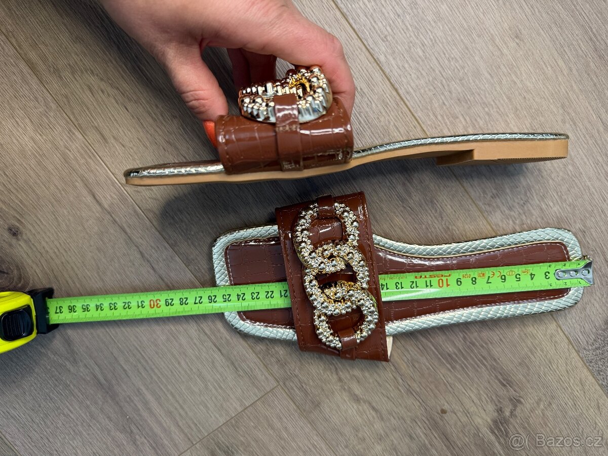 Nové pantofle vel.40 - 2