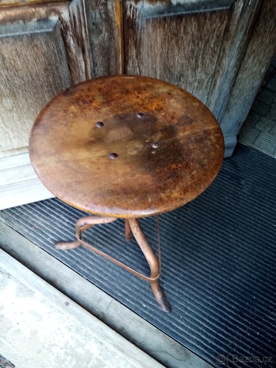 Starožitná industriální stolička - 2