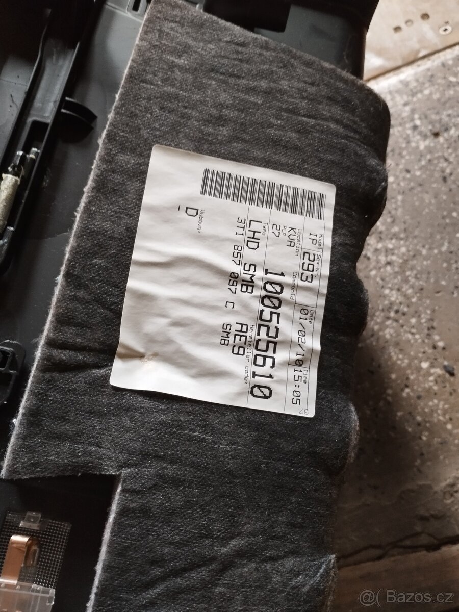 Škoda Superb 2 světlé plasty - 2