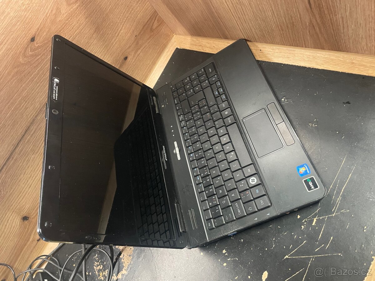 Notebook emachines e627 series - 2