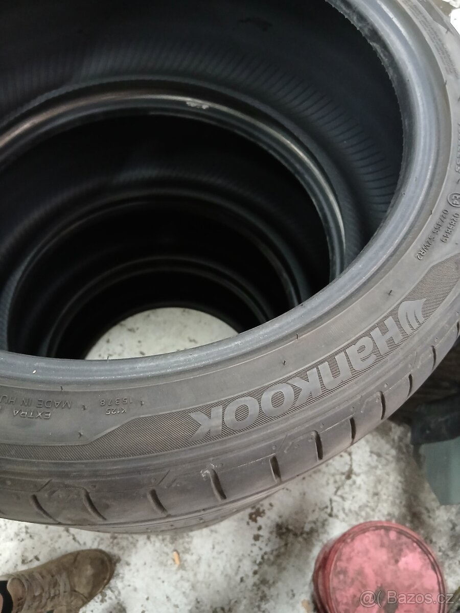 Pneu 225/40/18 letní - 2