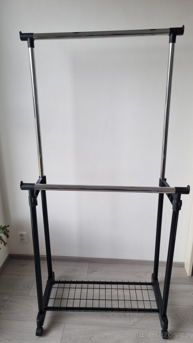 Věšák - 2