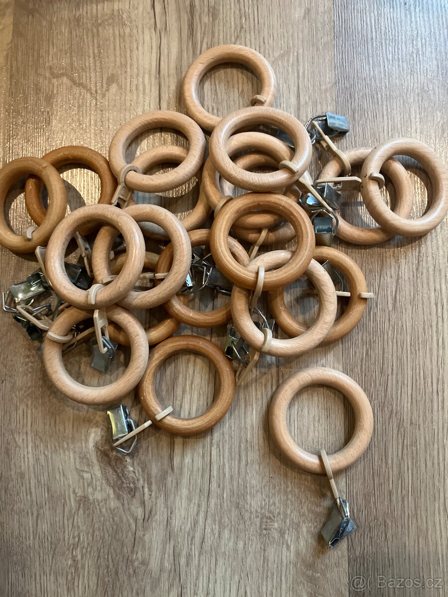 Dřevěné kroužky na závěsy Ikea - 2