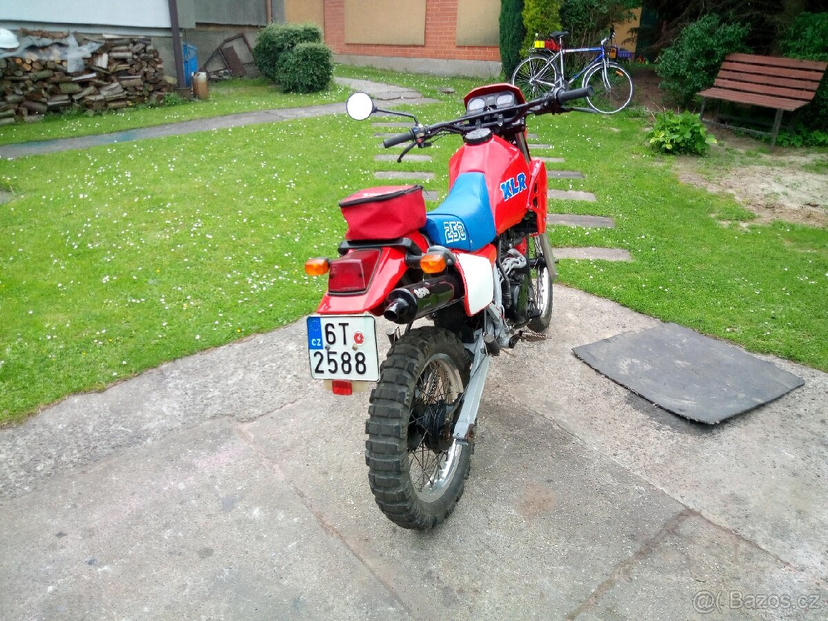 Kawasaki KLR 250 - 2