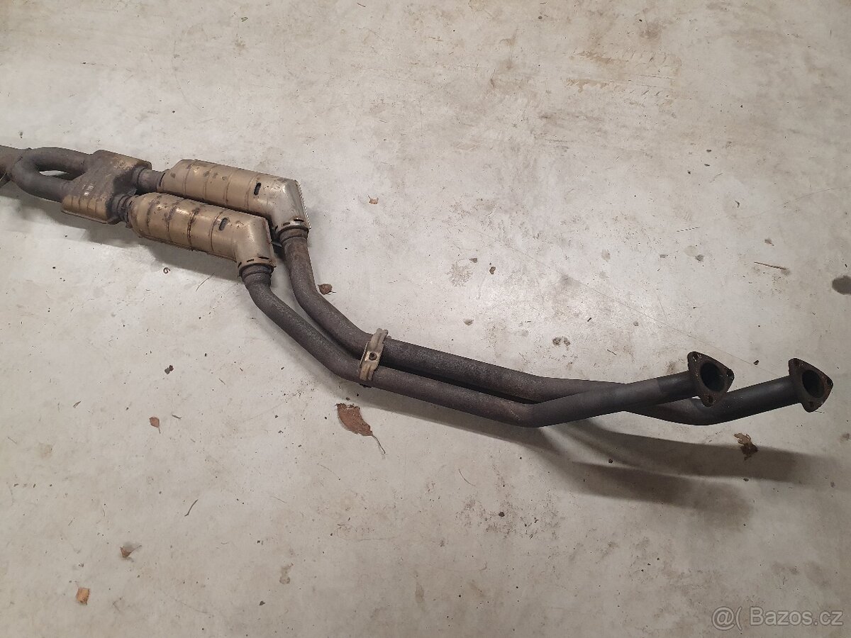 Kompletní výfuk s katalyzátorem BMW e39 528i - 2