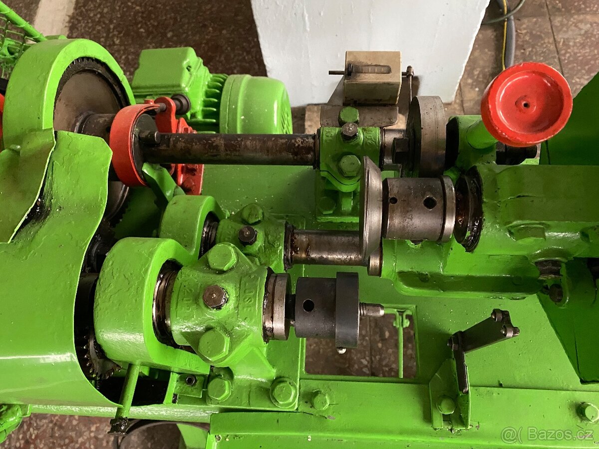 FUNKČNÍ EXCENTRICKÝ LIS - 2,8 kW, NOŽNÍ , PRŮMYSLOVÝ - 2