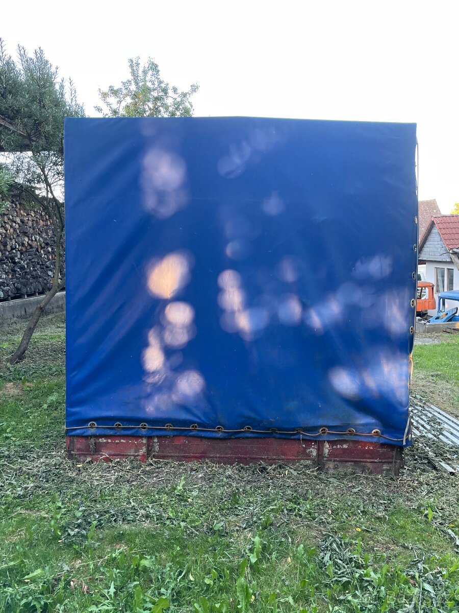 Plachtová nástavba - 2