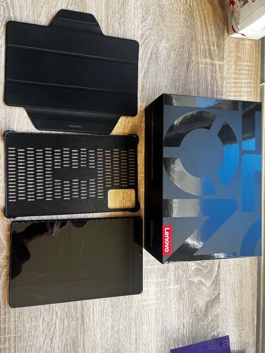 Herní tablet Lenovo Legion - 2