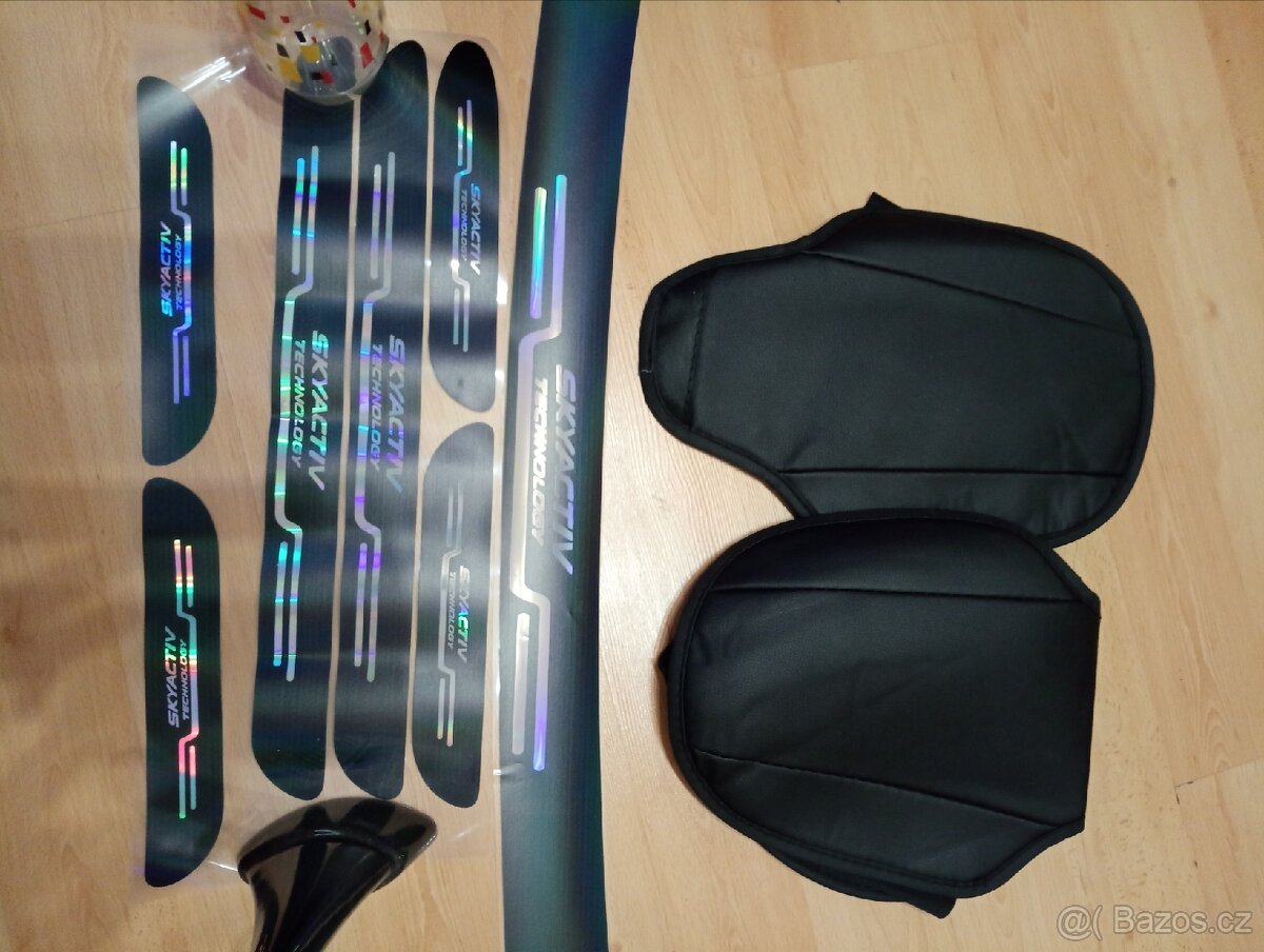 Samolepící štítky Mazda - 2