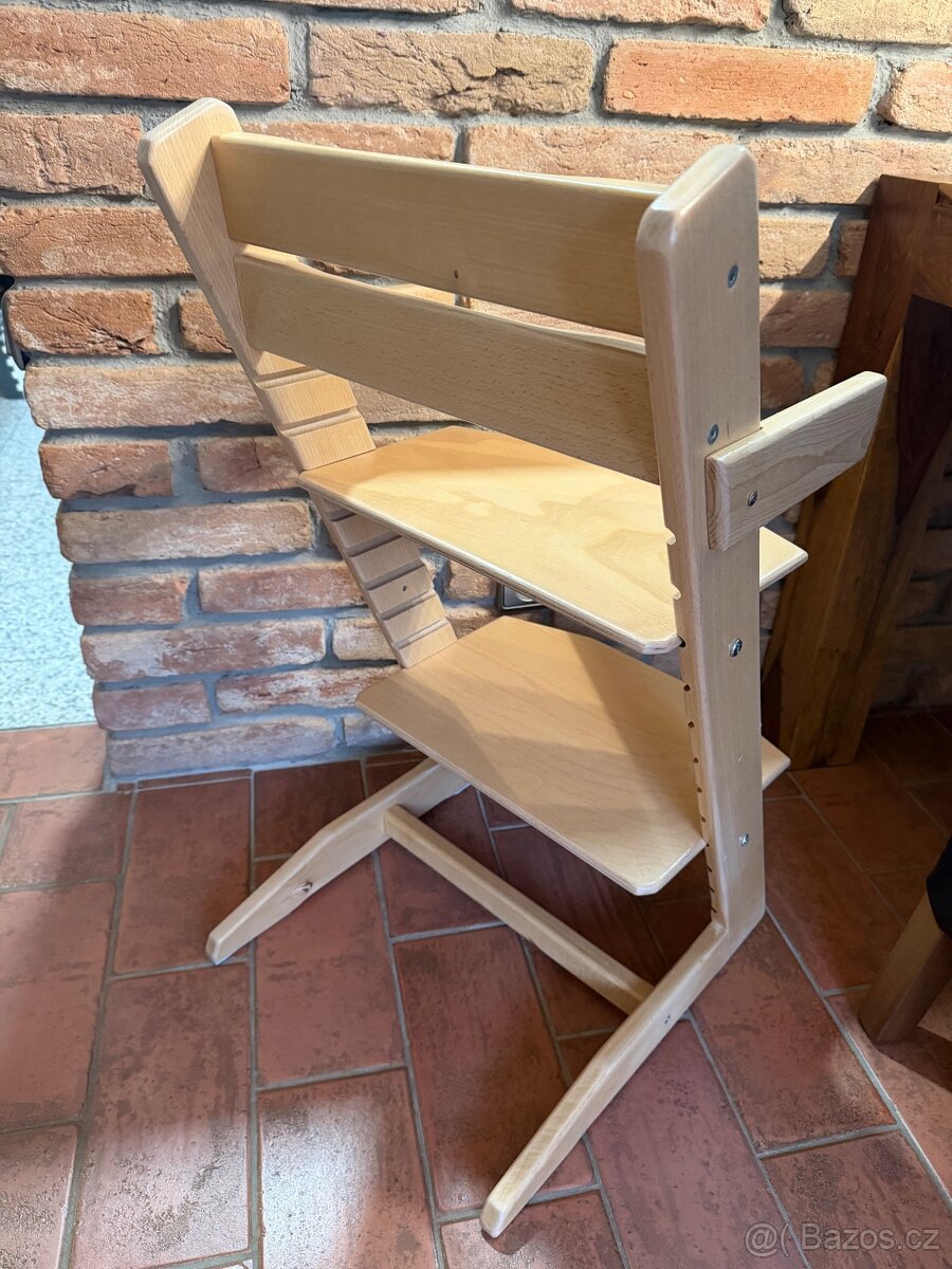 Dětská jídelní stolička dřevěná - 2