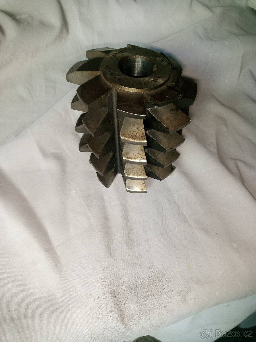 freza odvalovací a modulova - 2