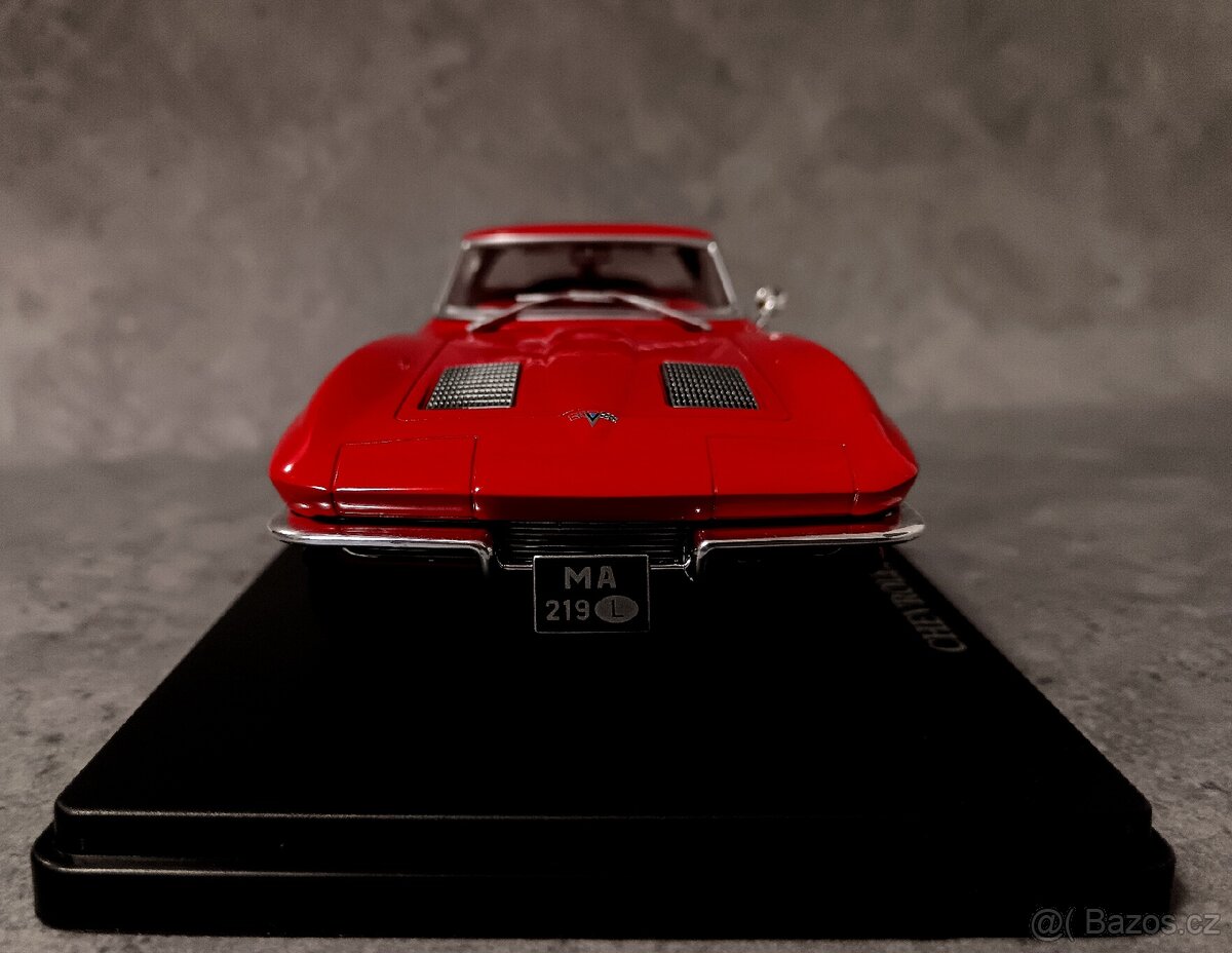 Chevrolet Corvette Sting Ray 1:24 - 2
