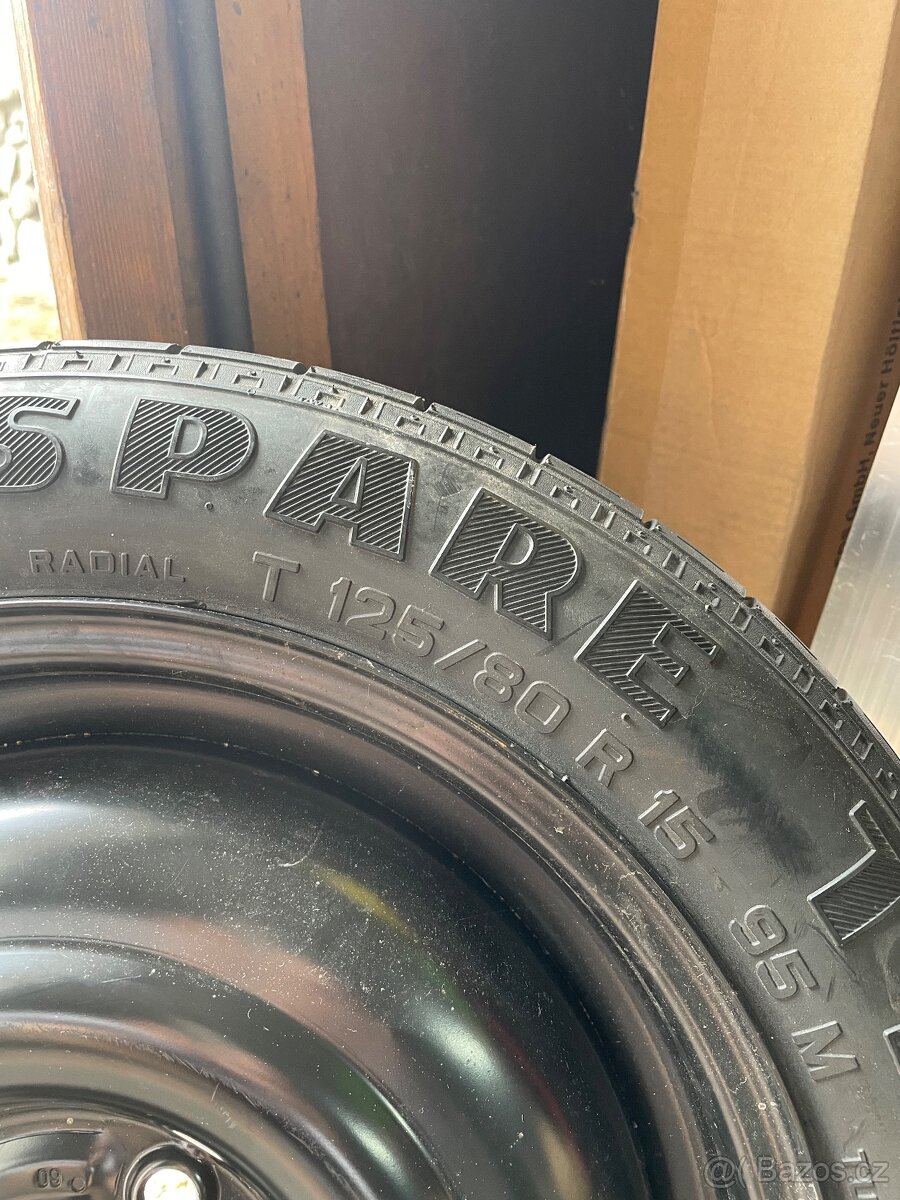 Prodám dojezdové kolo 125x80R15 ford focus MK1 - 2