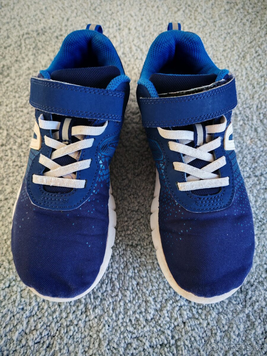 Lehké sportovní tenisky Decathlon vel. 34 - 2