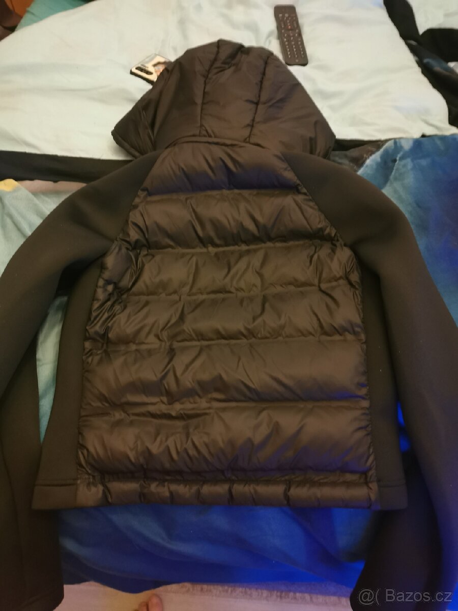 Krásná nova zimni bunda Zara vel..psana S - 2