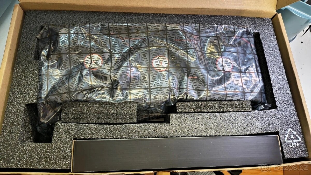 Sapphire PULSE Radeon RX 9070 XT 16GB - 2