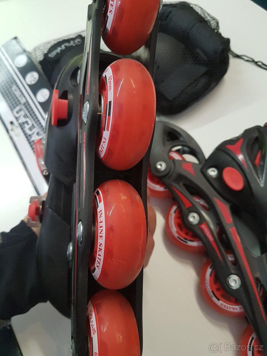 Nové brusle Spartan + chrániče v.26 -29 - 2