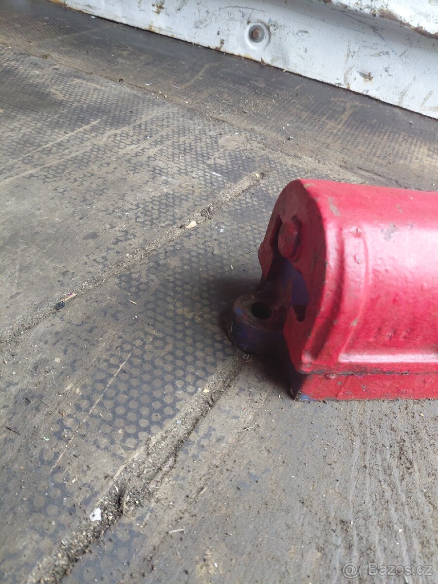 Svěrák casper 125 mm - 2