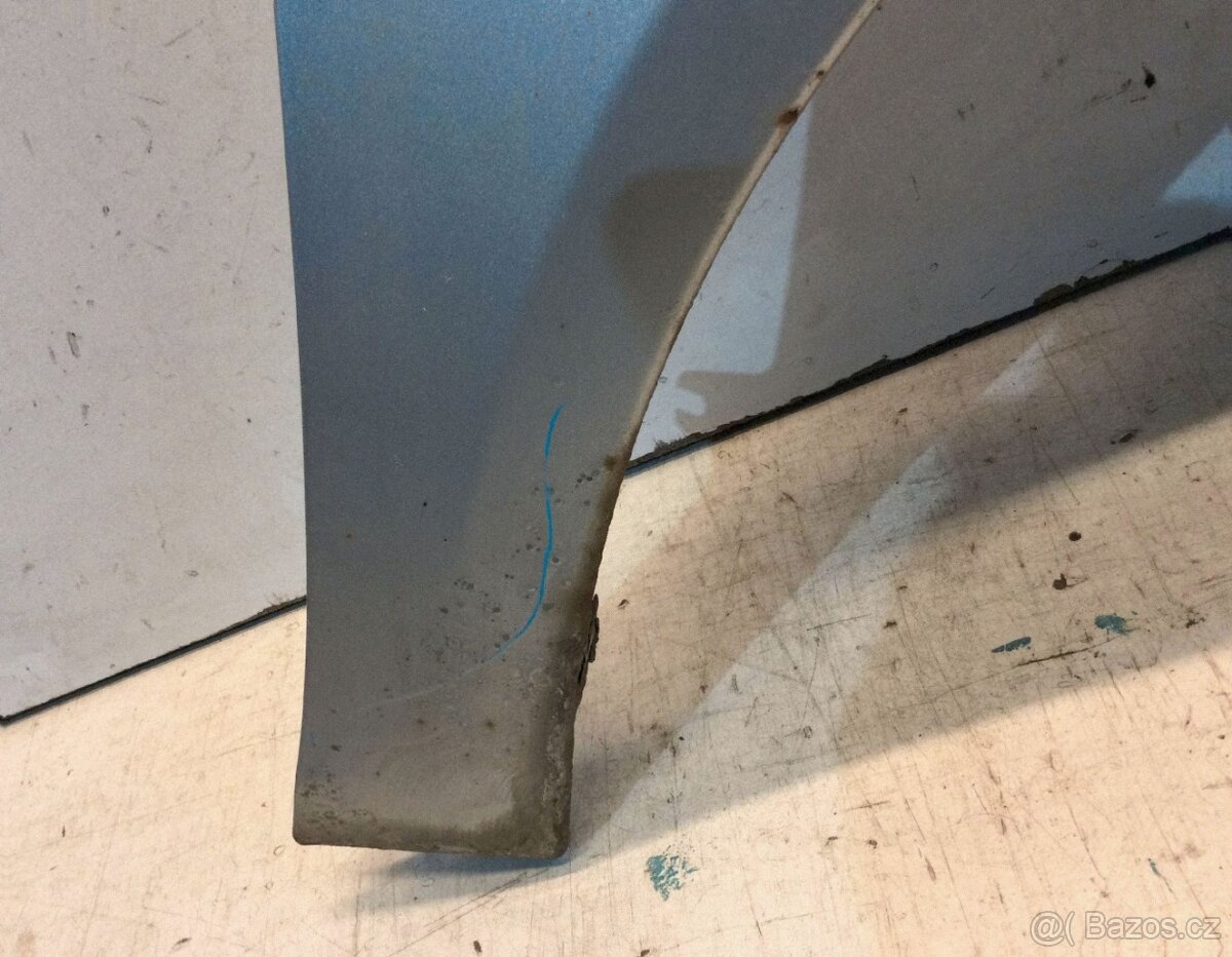 Levý přední blatník Škoda Fabia II 2007–2014 - 2