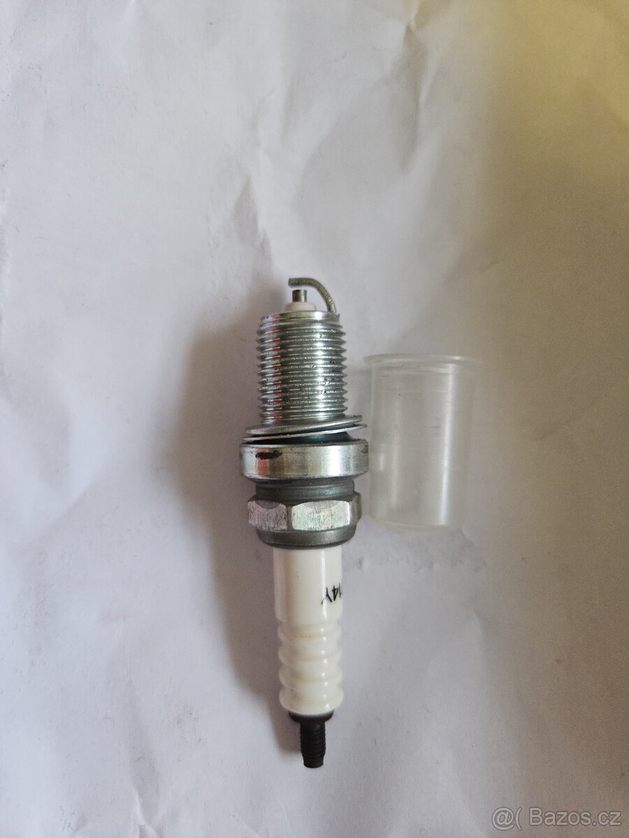 Zapalovací svíčka D14Y PAL - 2