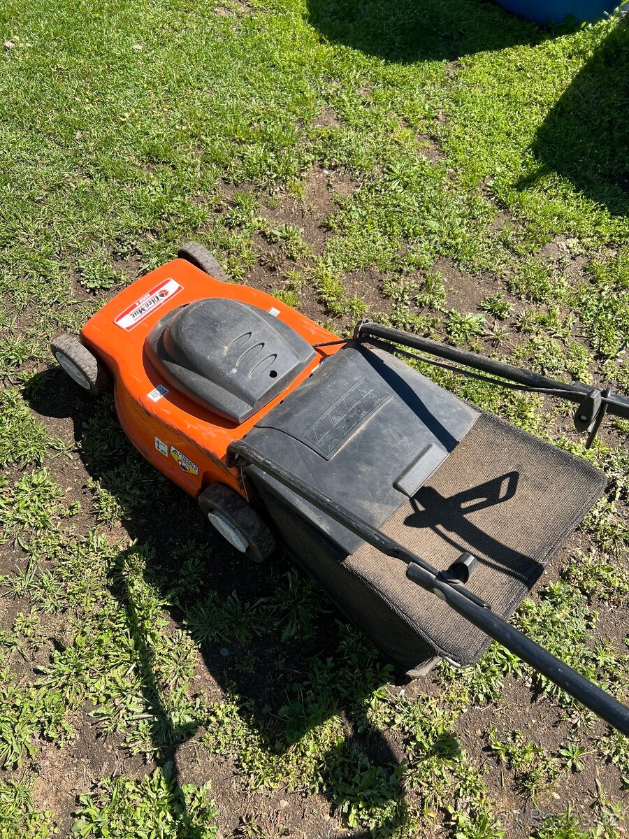 Sekačka na trávu - 2