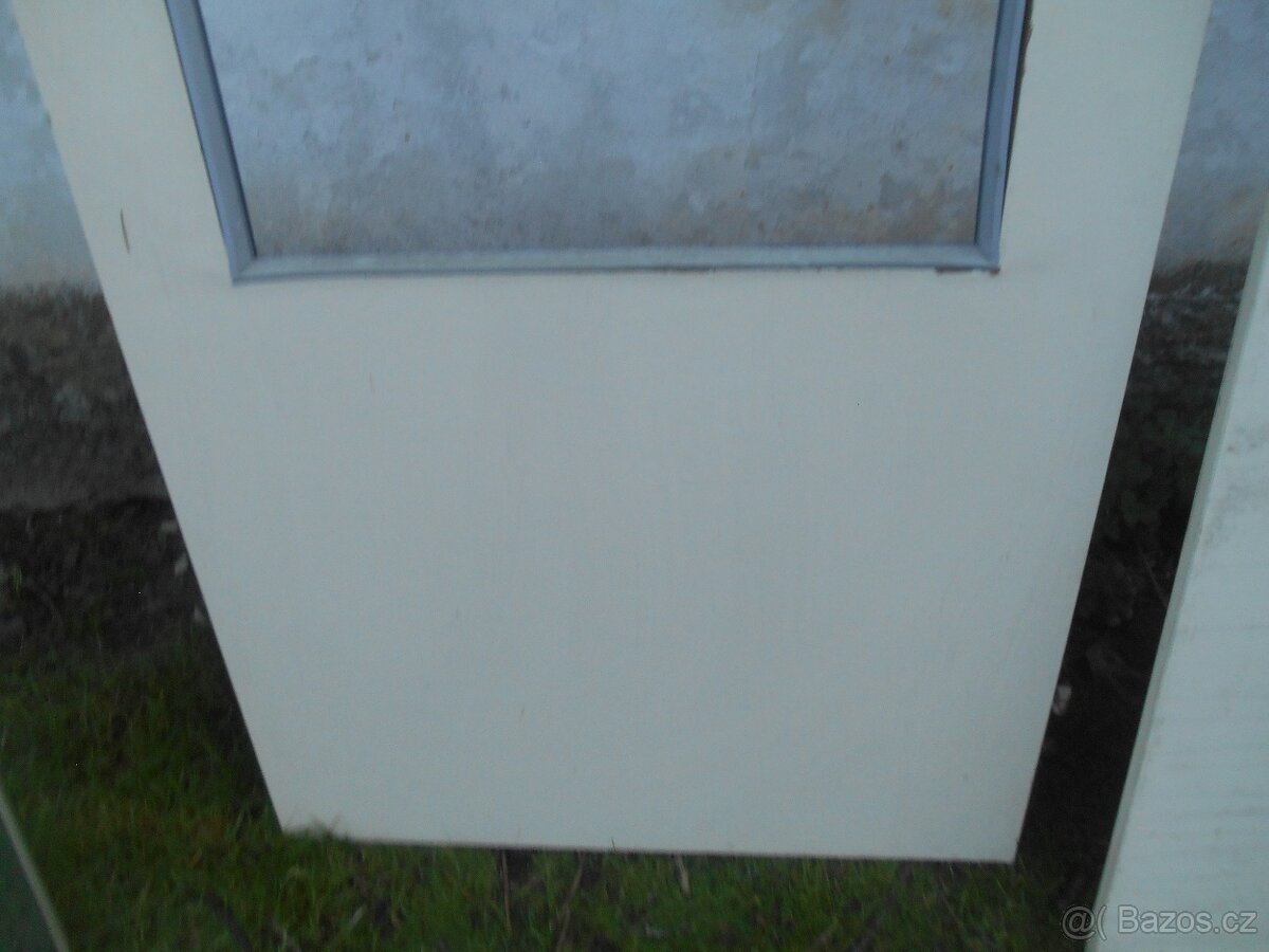 Interierové dveře bílé pravé - 2