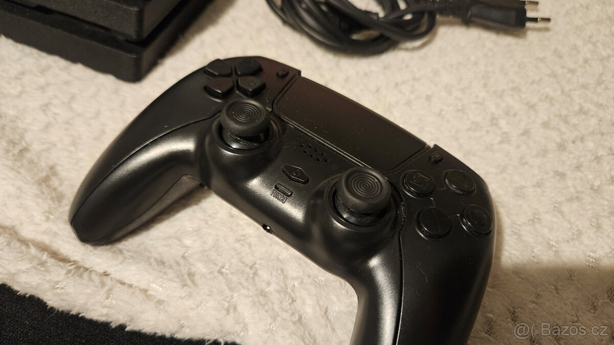 Sony Playstation 4 Pro 1TB + joypad - 2