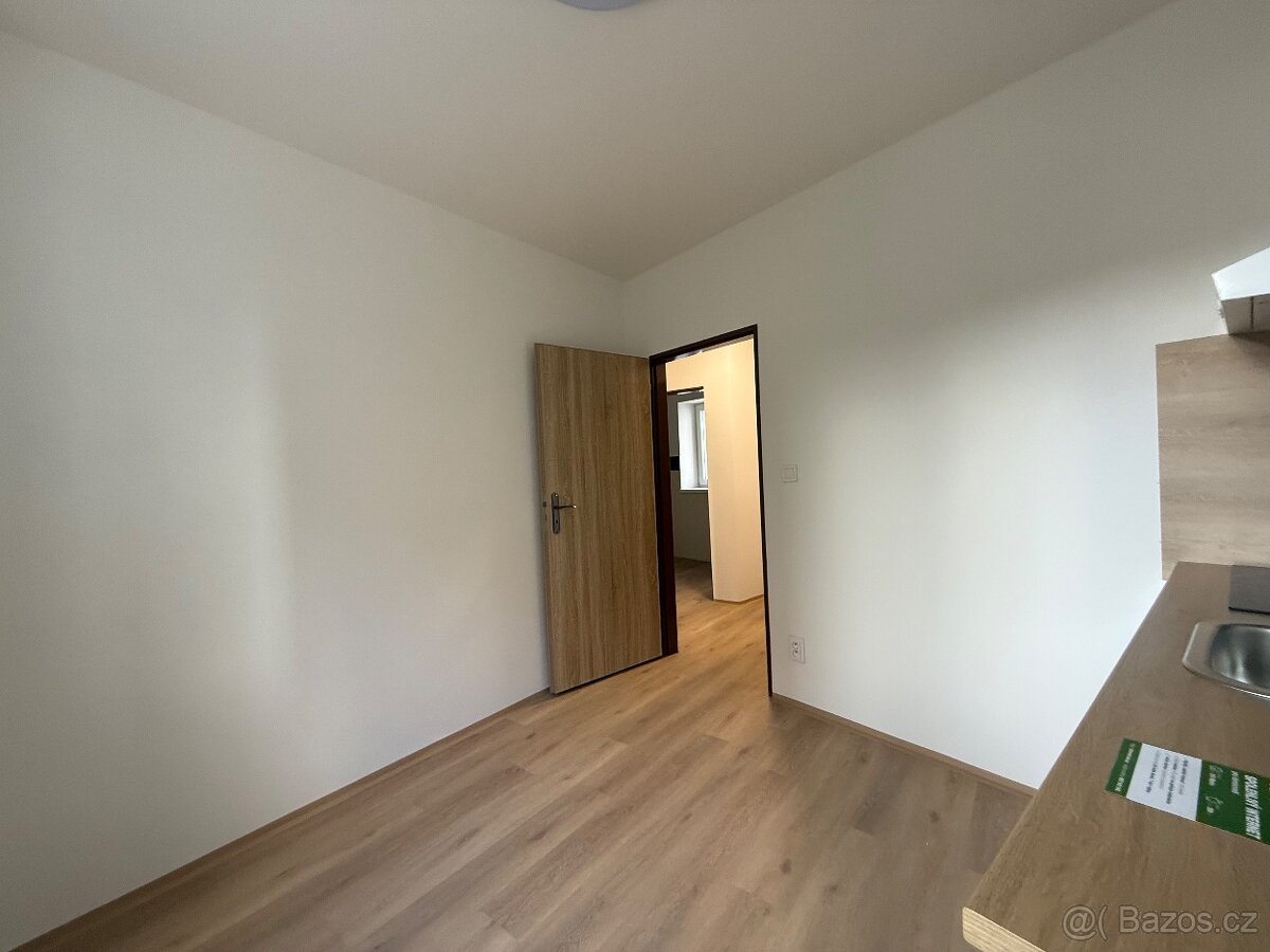 Pronájem bytu 1+1 - 2