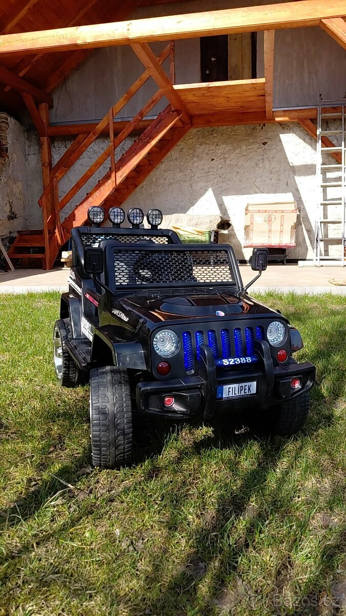 Elektrické autíčko Jeep - 2