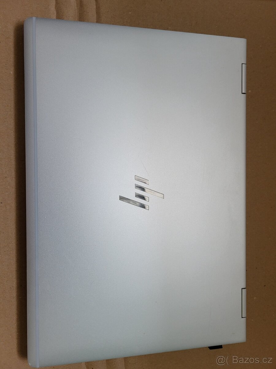 Notebook HP, Intel i5-7300U, 8 GB ram, 512 GB - 2