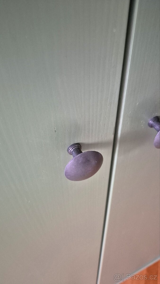 IKEA dětská šatní skříň TROGEN z masivu - 2