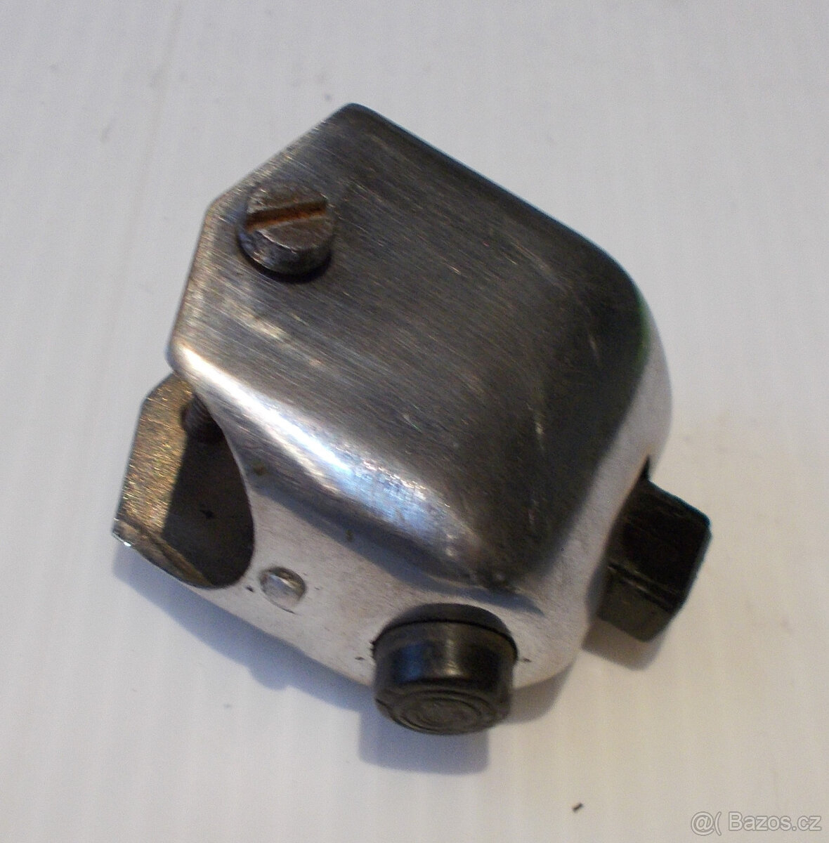 plechový přepínač na světla - 2