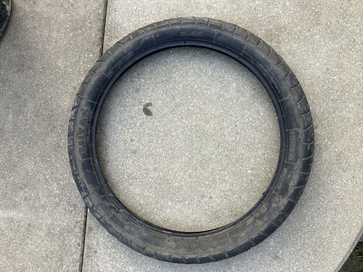 pneu 2,25-16 moped korado babeta - 2