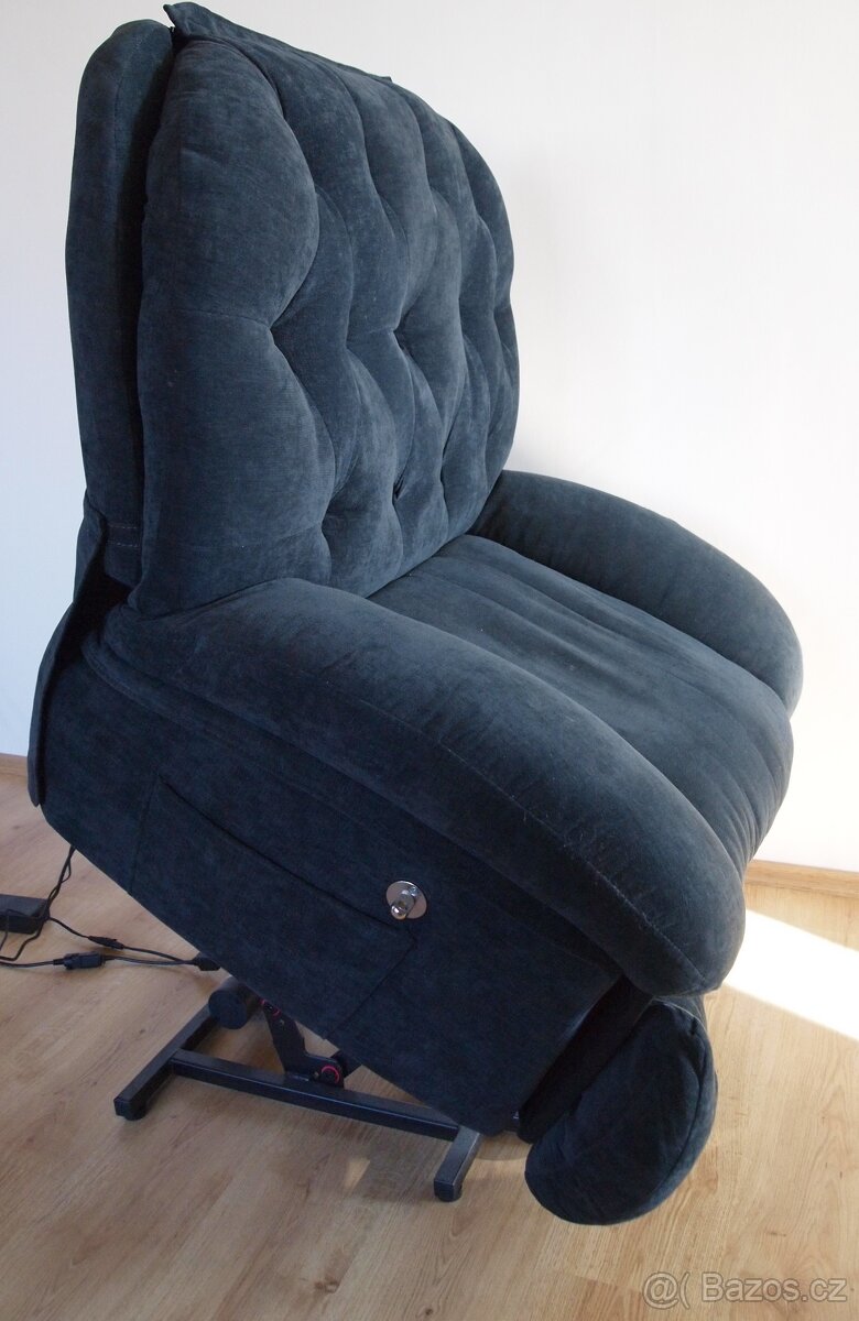 Prodám polohovací křesla/i jednotlivě. Platba při os. převz. - 2