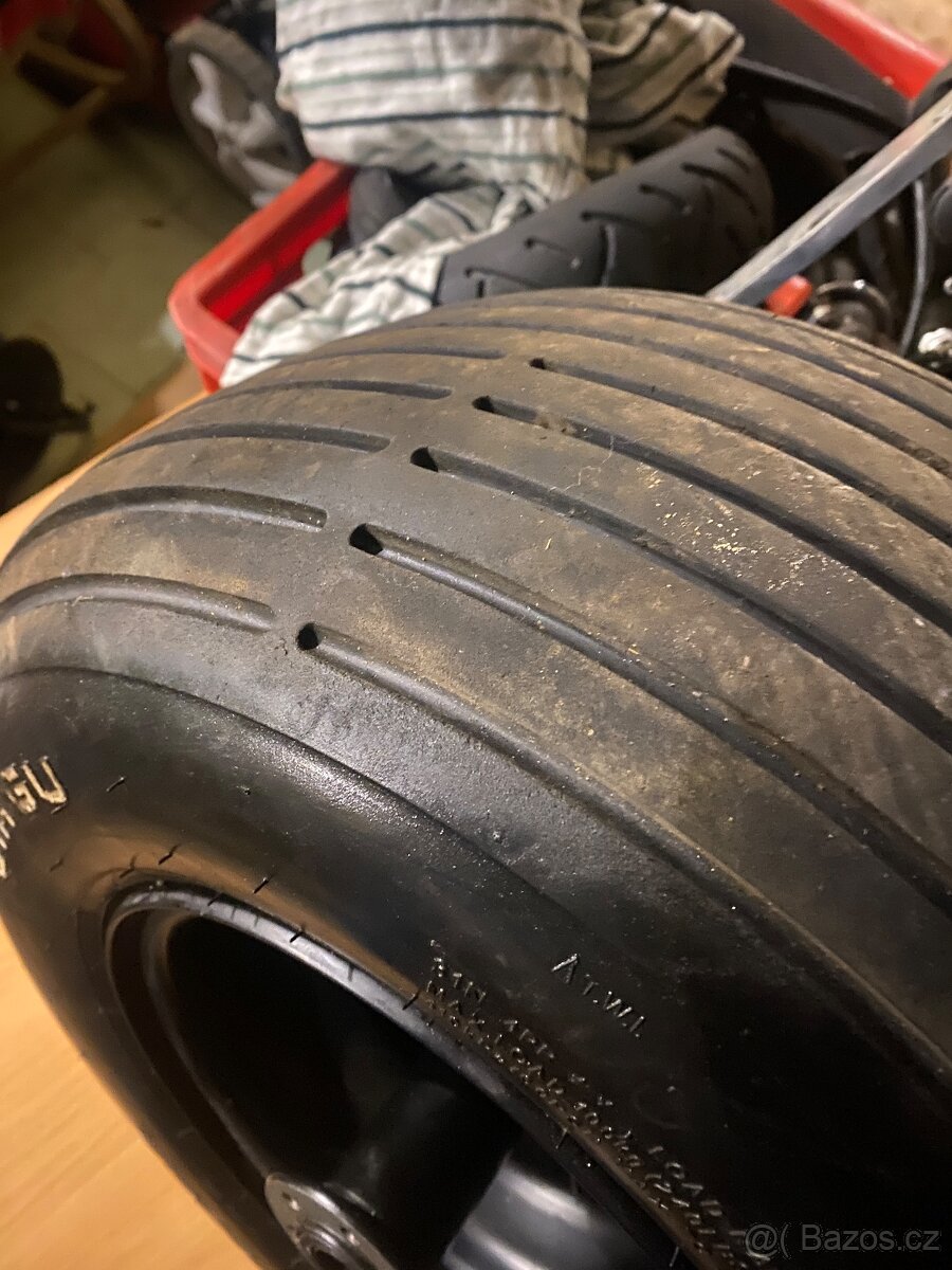 Pneu 18x9.50-8 (225/55-8) - 2