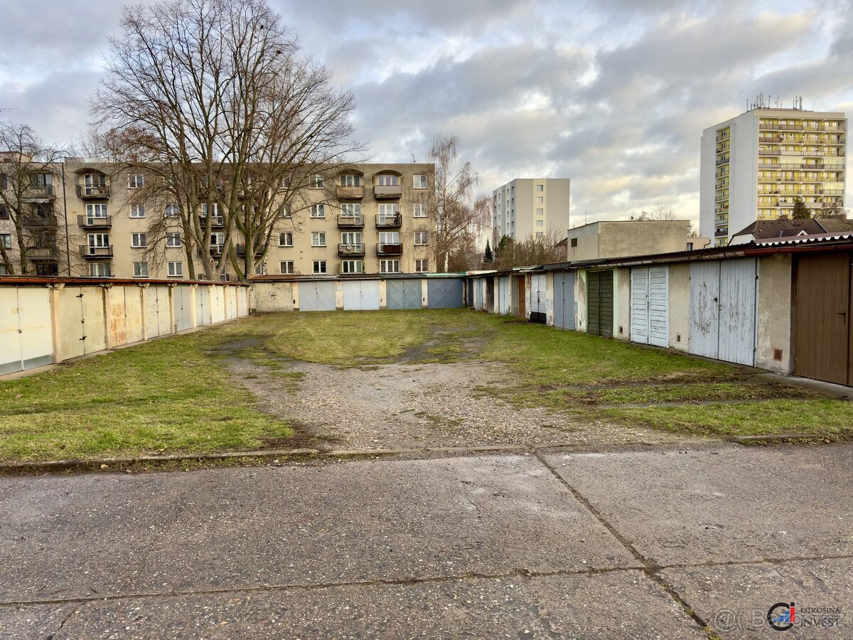 Pronájem garáže 15 m², Na Okrouhlíku, Pardubice, ev.č. 00747 - 2