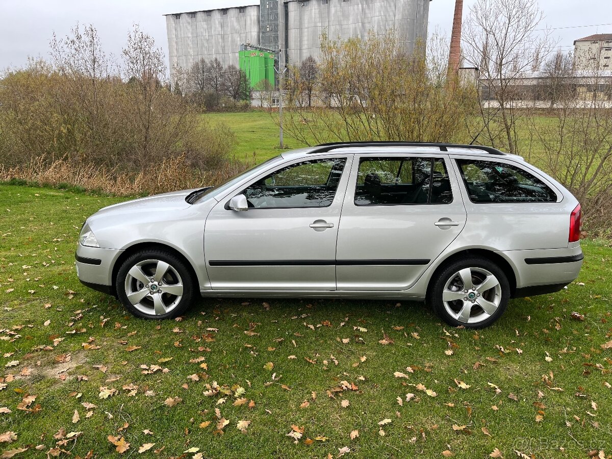 Škoda Octavia 2.0 TDI Elegance - 2