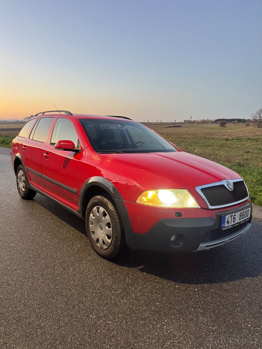 Škoda Octavia II SCOUT 2.0 TDI - 2