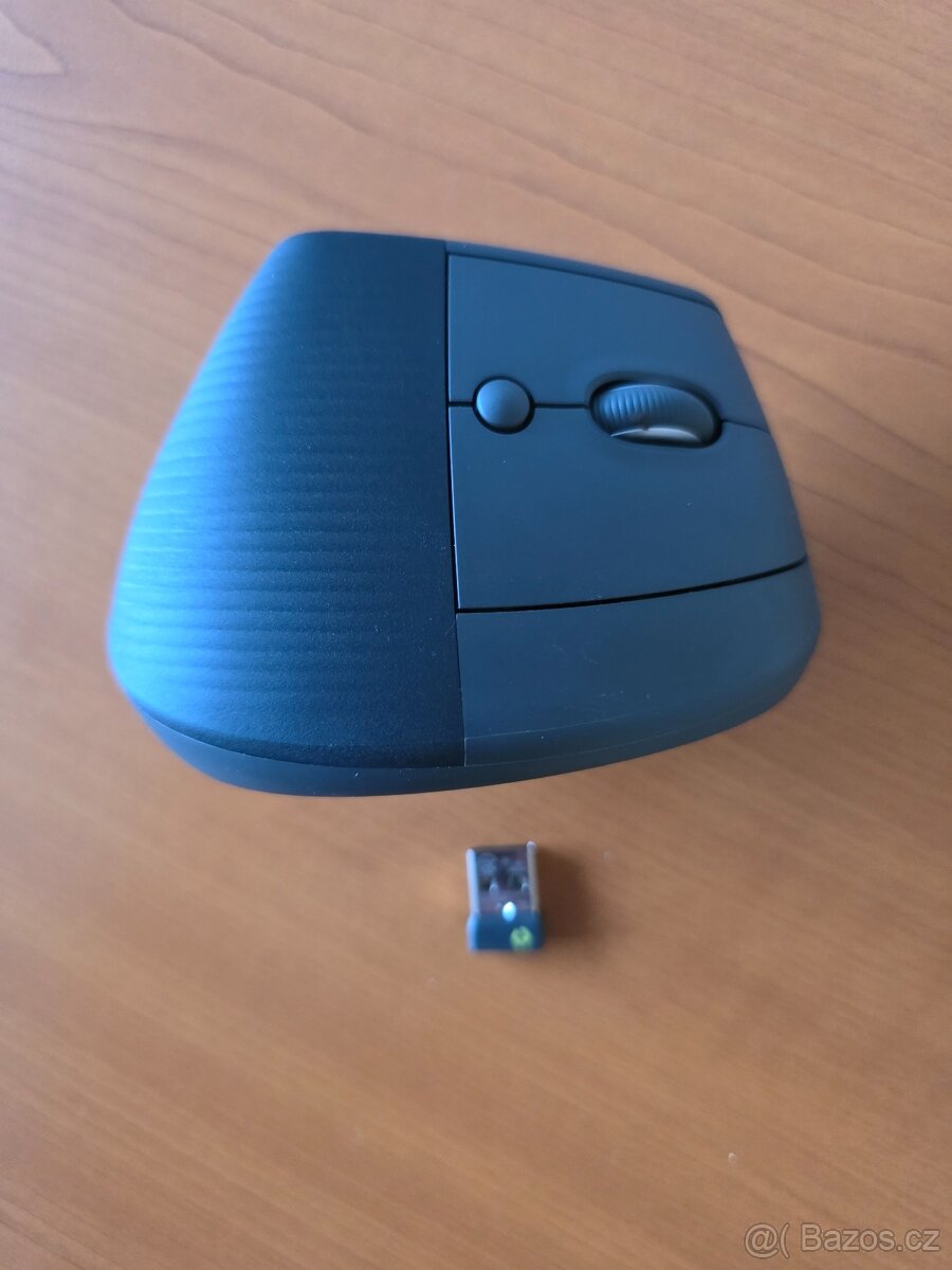Myš Logitech Lift Vertical Ergonomic - 2