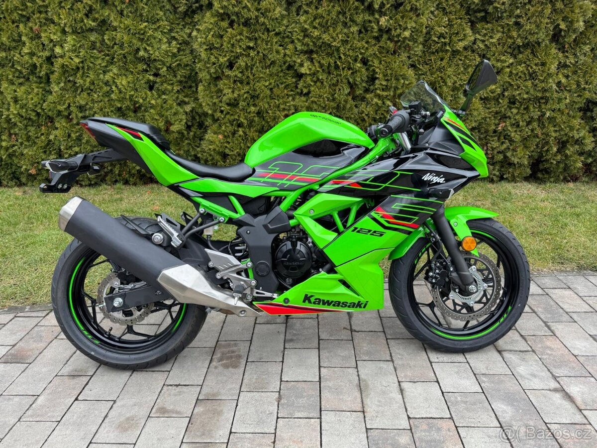 Kawasaki Ninja 125 - 2