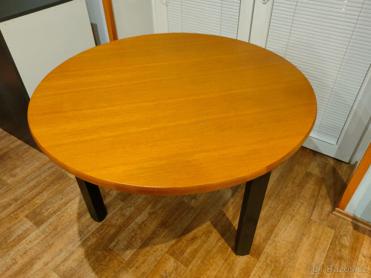 Jídelní stůl, zánovní - 2