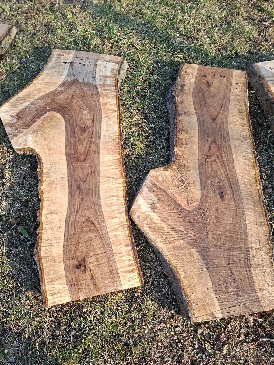 Ořechové fošny - 2