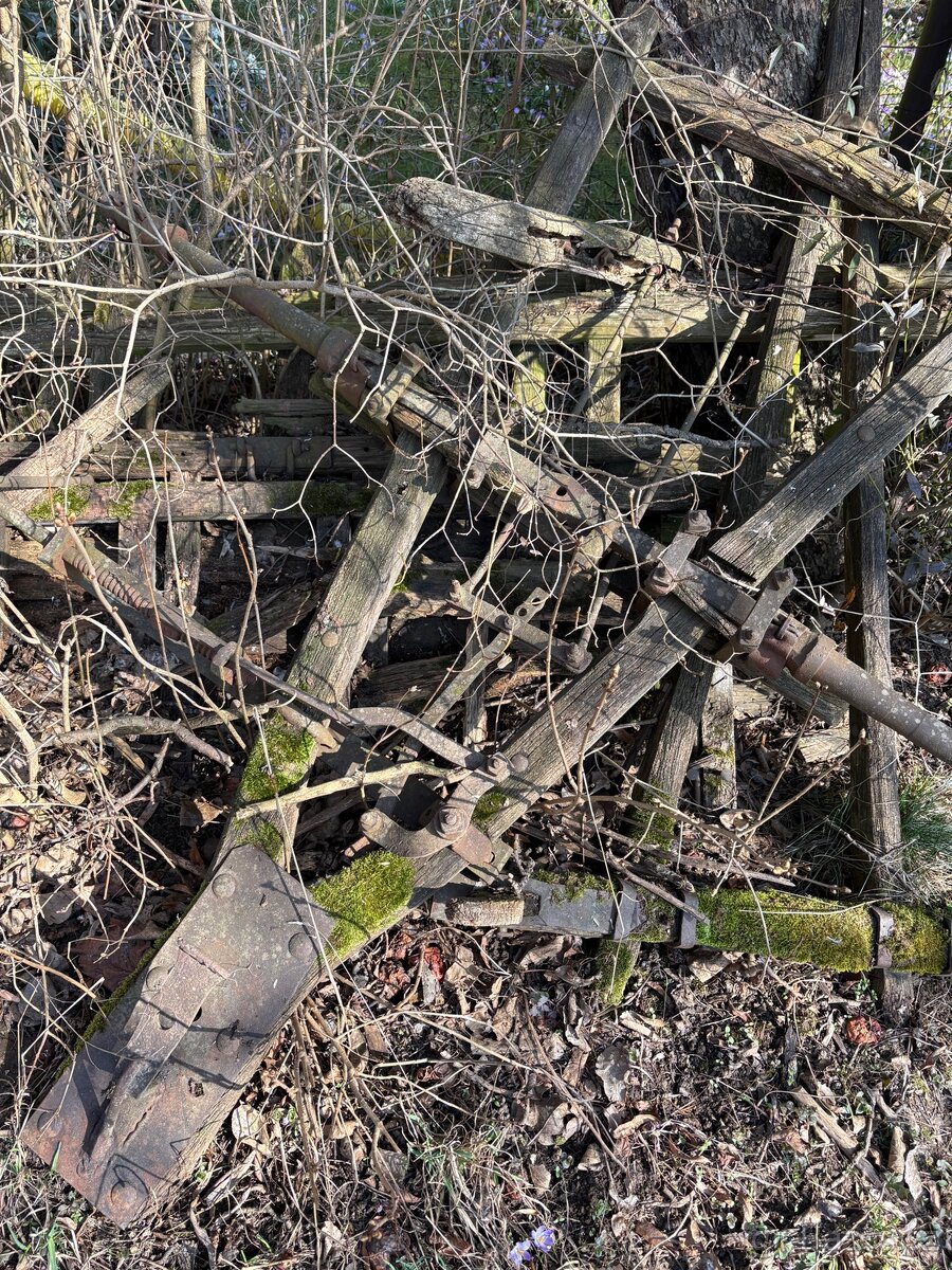 Náhradní díly na starý valník - 2