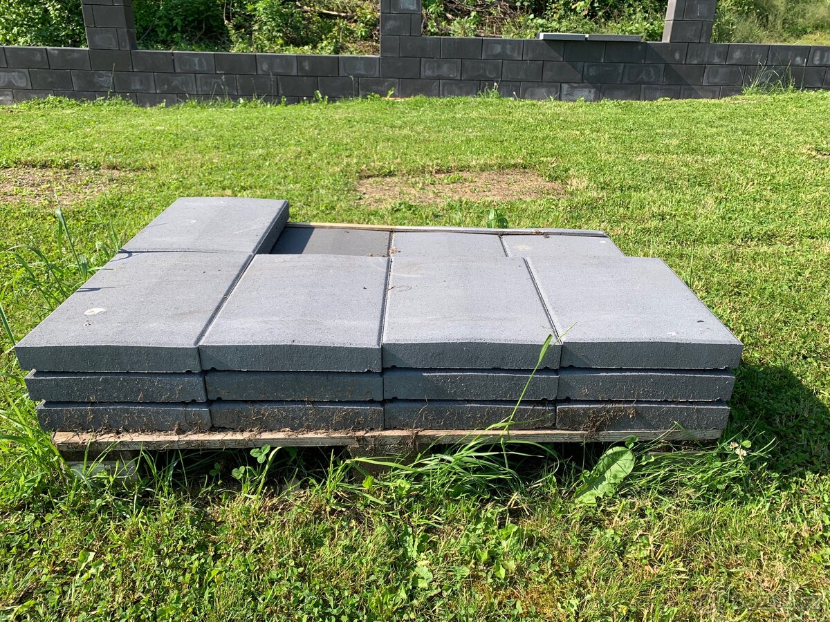 Diton stříška průběžná 30 černá - 2