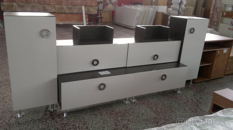 Obývací stěna RINGO - nová. - 2